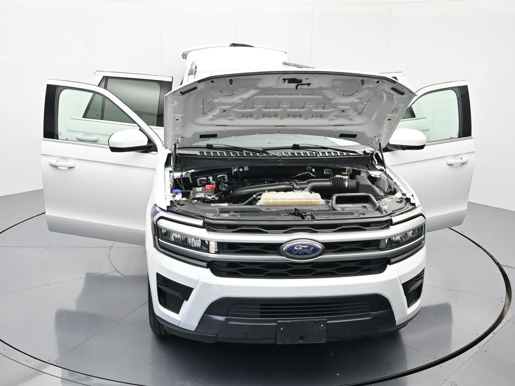 Used 2024 Ford Expedition Max XLT AWD/4WD image 45