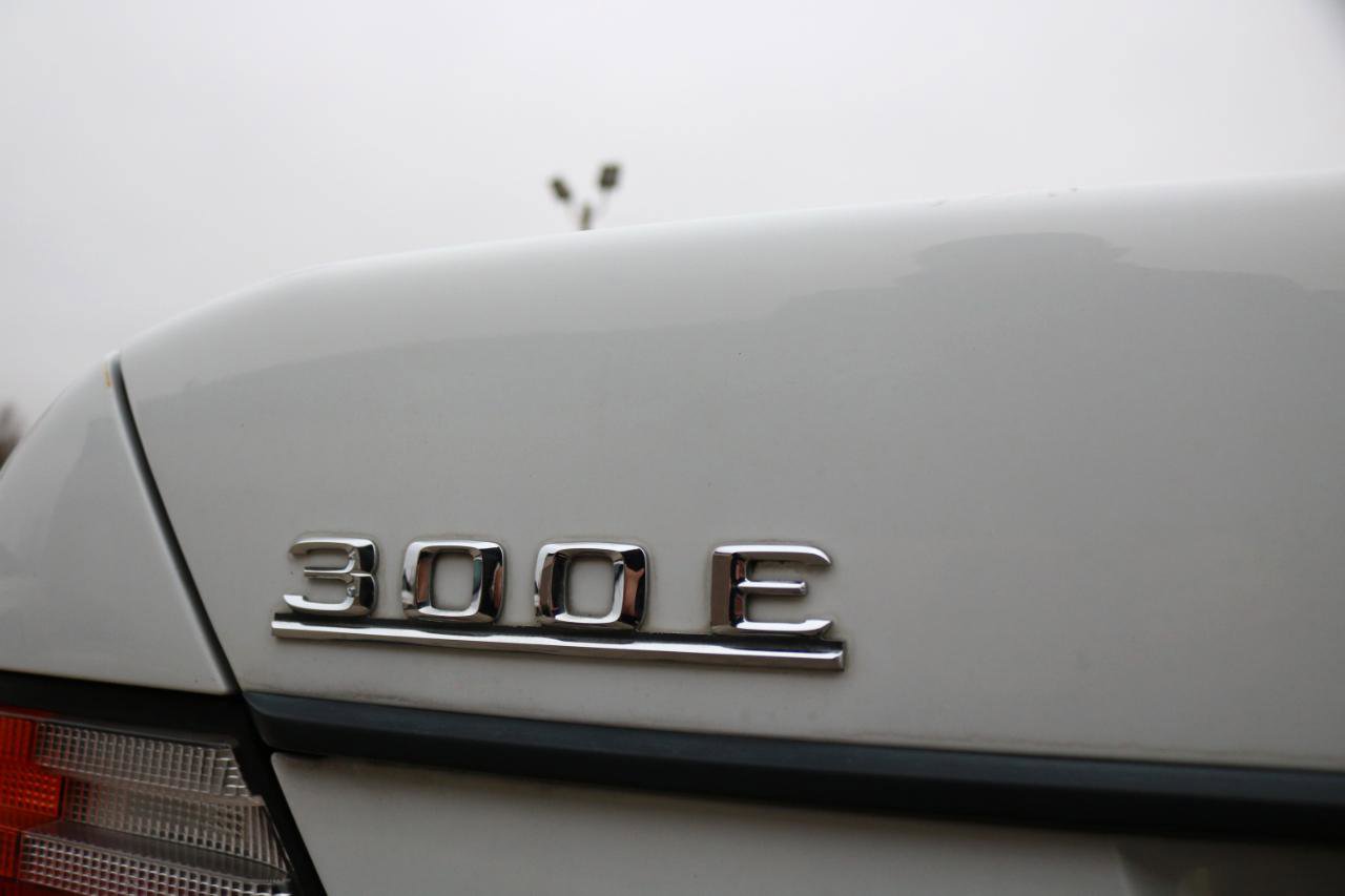 Used 1993 Mercedes-Benz 300 E 2.8 image 14