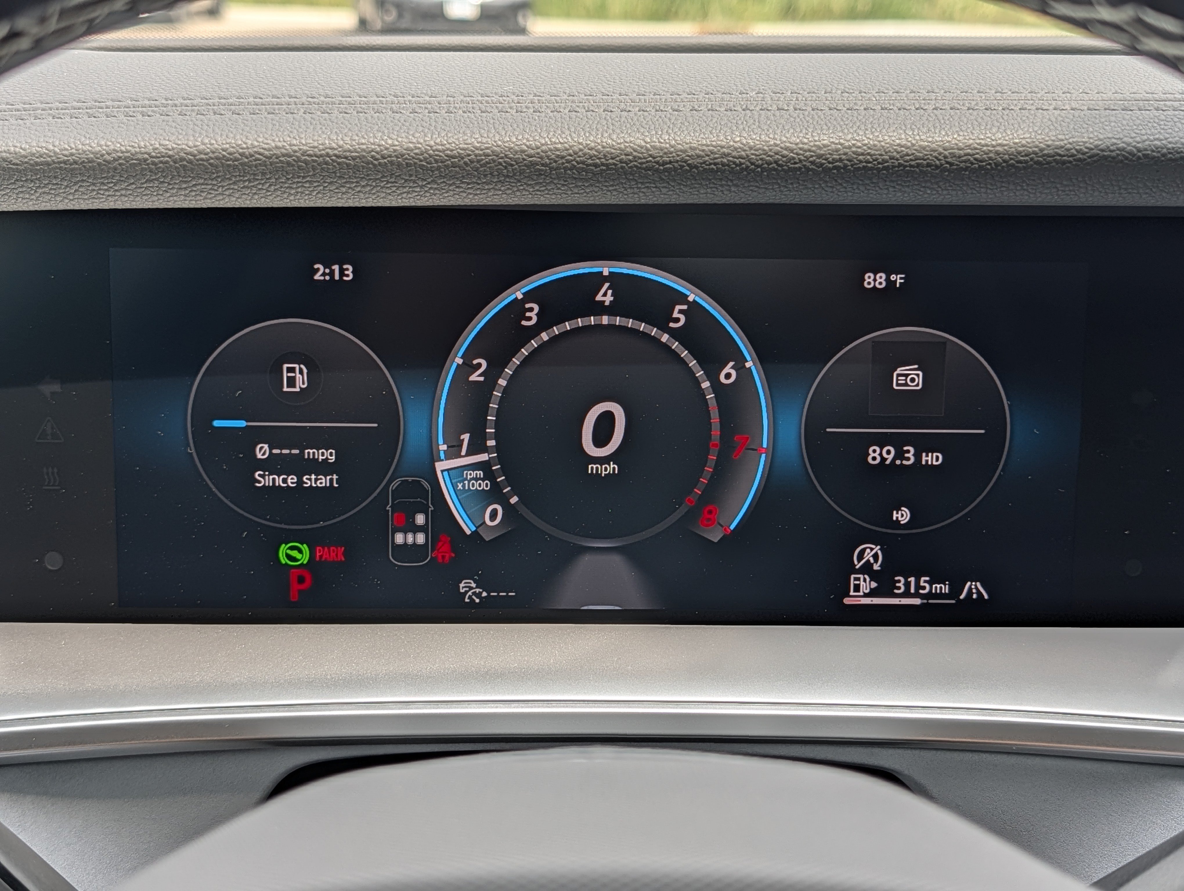 Certified 2026 Volkswagen Tiguan SE AWD/4WD image 28