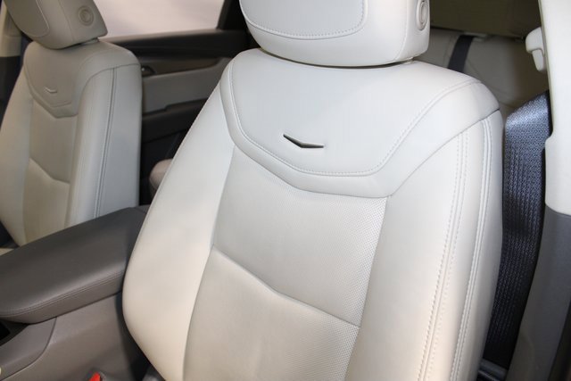 Certified 2022 Cadillac XT5 Premium Luxury image 11