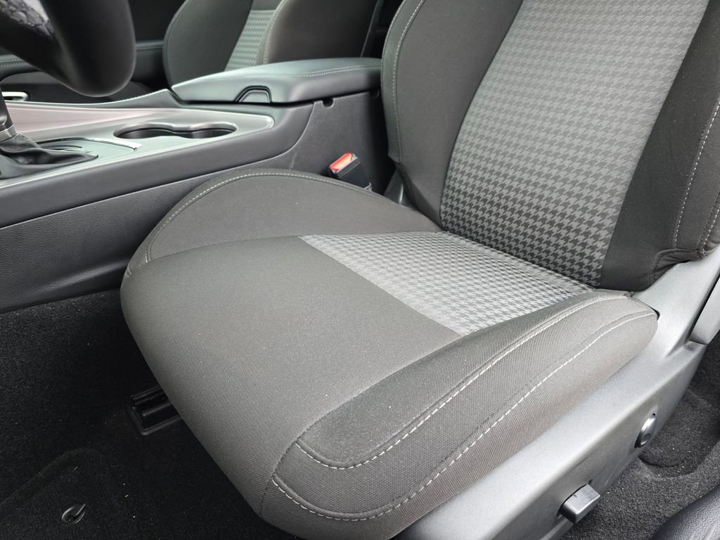 Used 2023 Dodge Challenger R/T image 34