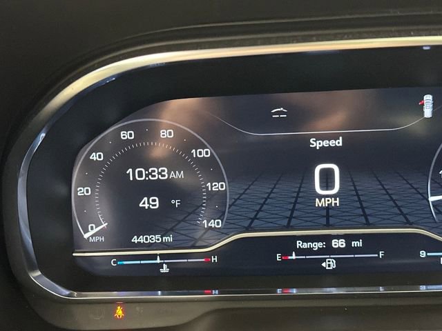 Used 2023 GMC Yukon SLT w/ SLT Premium Package image 18