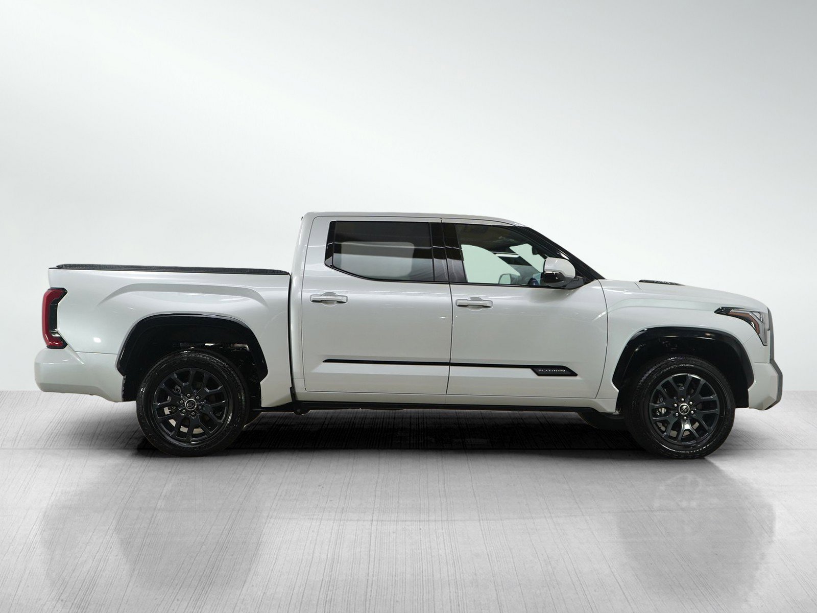 Used 2023 Toyota Tundra Platinum image 6
