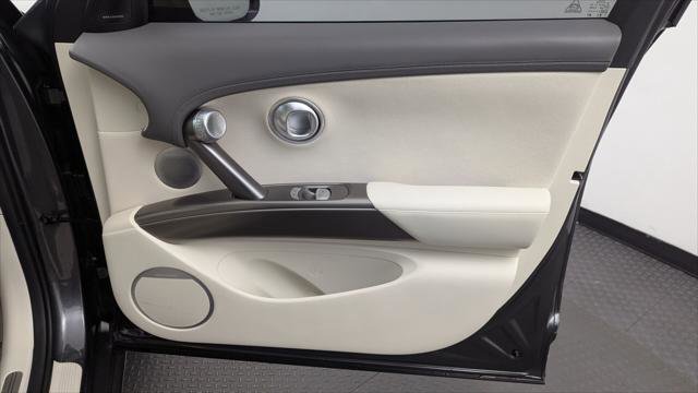 Used 2023 Genesis GV60 Advanced w/ Cargo Package image 22