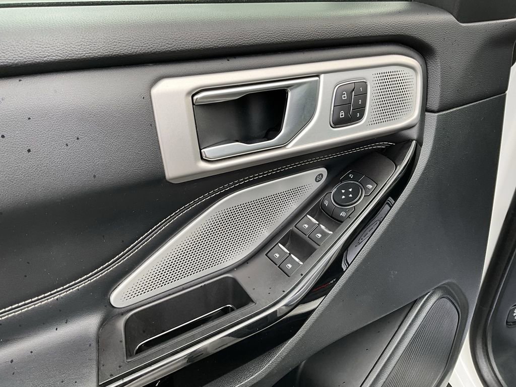 Used 2021 Ford Explorer ST w/ ST Street Pack image 35