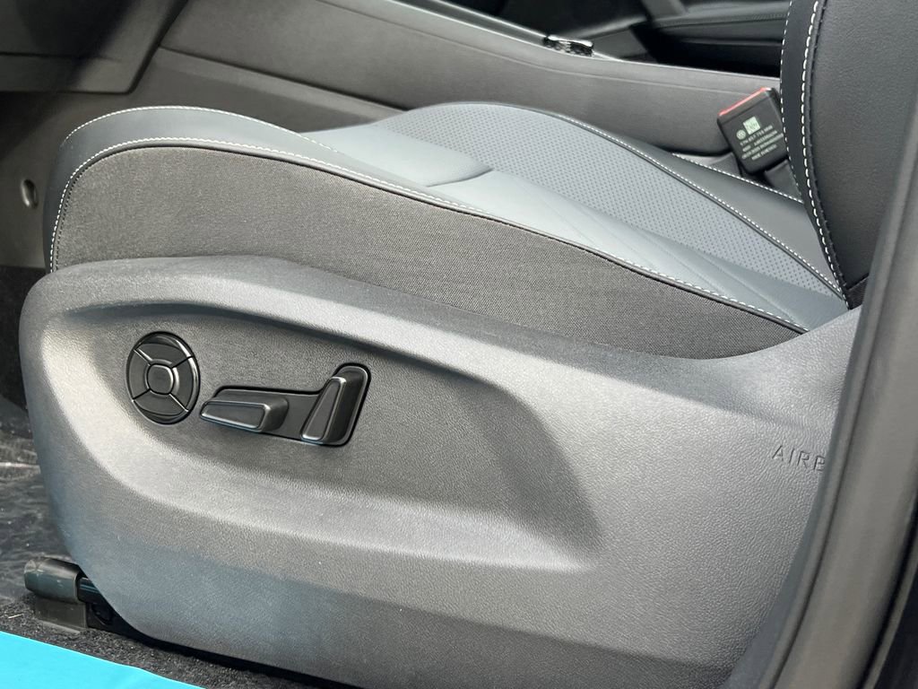 New 2026 Volkswagen Tiguan SE R-Line image 20