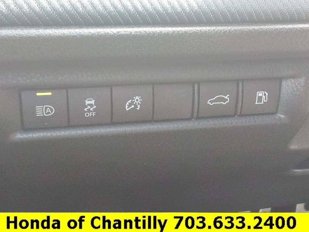 Used 2026 Toyota Camry SE FWD image 21