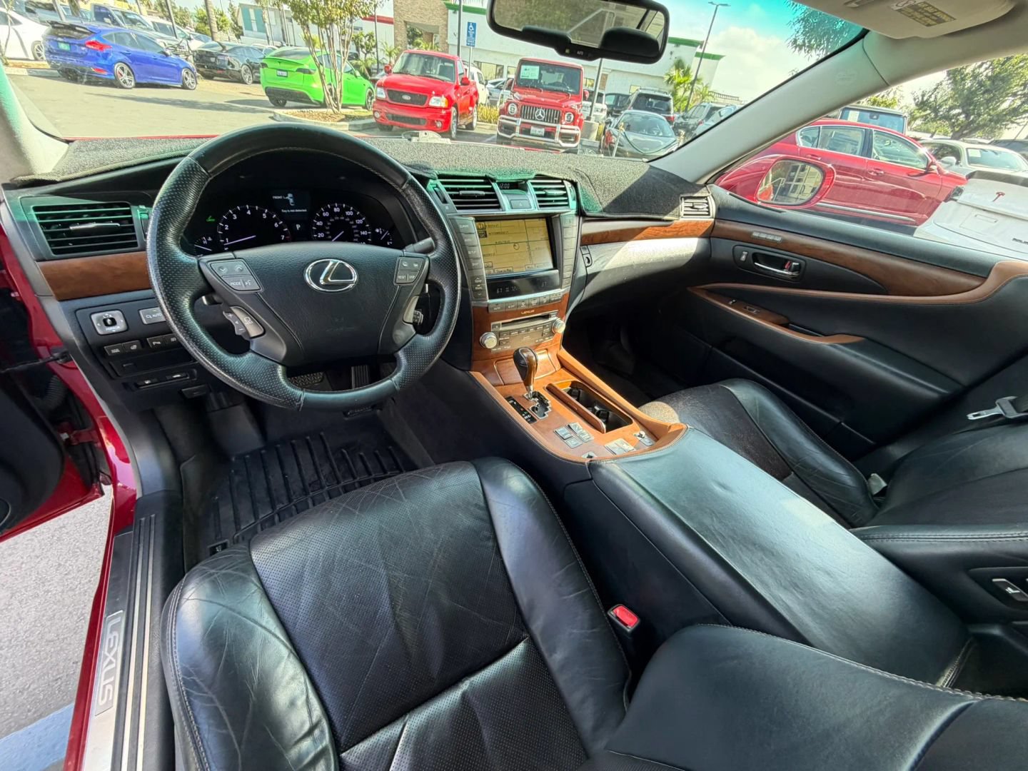 Used 2010 Lexus LS 460 RWD image 25