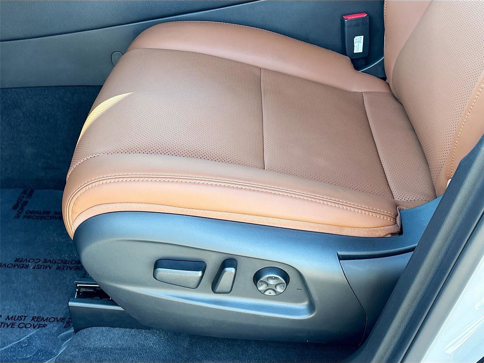 New 2025 VinFast VF 8 Plus image 18