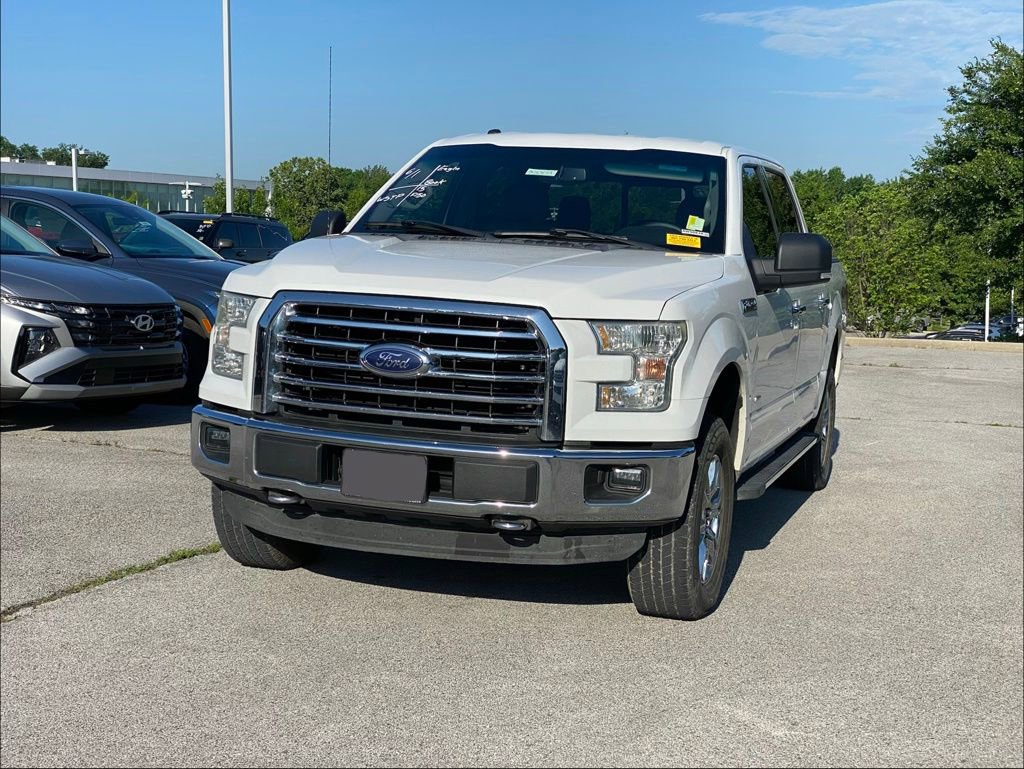 Used 2015 Ford F150 XLT w/ Equipment Group 302A Luxury AWD/4WD image 3