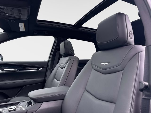 New 2026 Cadillac XT5 Premium Luxury w/ Driver Assist Package AWD/4WD image 17