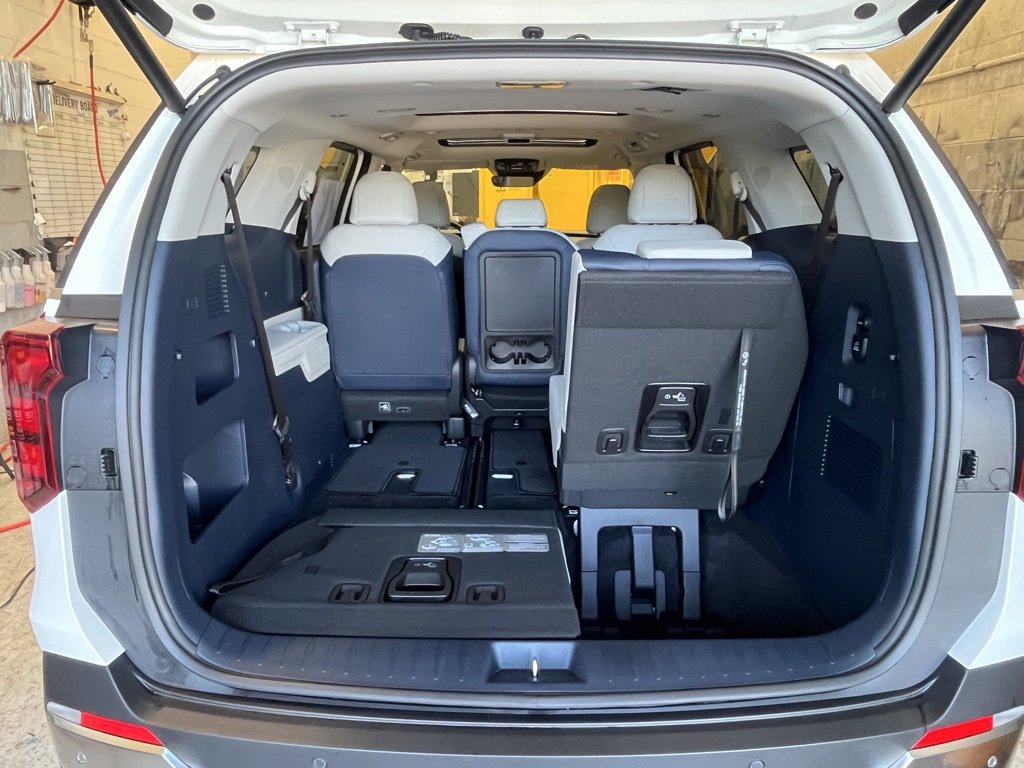 New 2026 Kia Carnival SX image 30