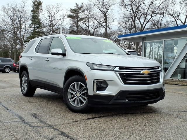 Used 2022 Chevrolet Traverse LT w/ LPO, Cargo Package AWD/4WD image 3