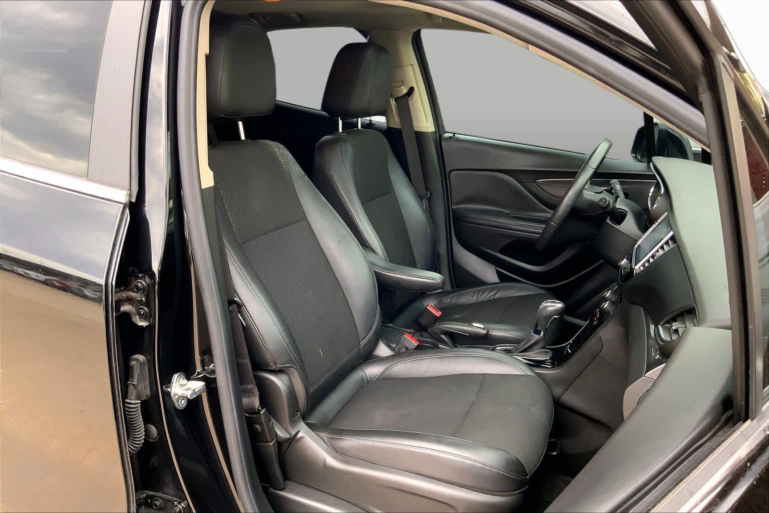 Used 2017 Buick Encore Sport Touring w/ Safety Package FWD image 9