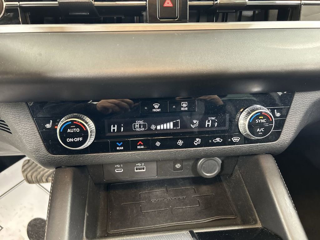 Used 2023 Mitsubishi Outlander SEL image 17