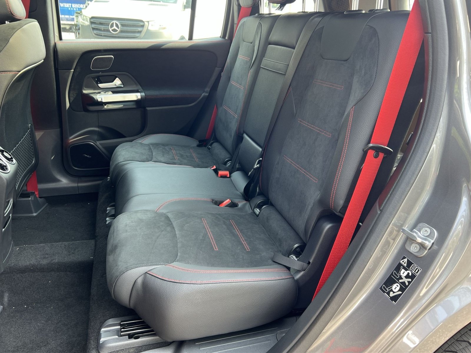 New 2026 Mercedes-Benz GLB 35 AMG 4MATIC image 30