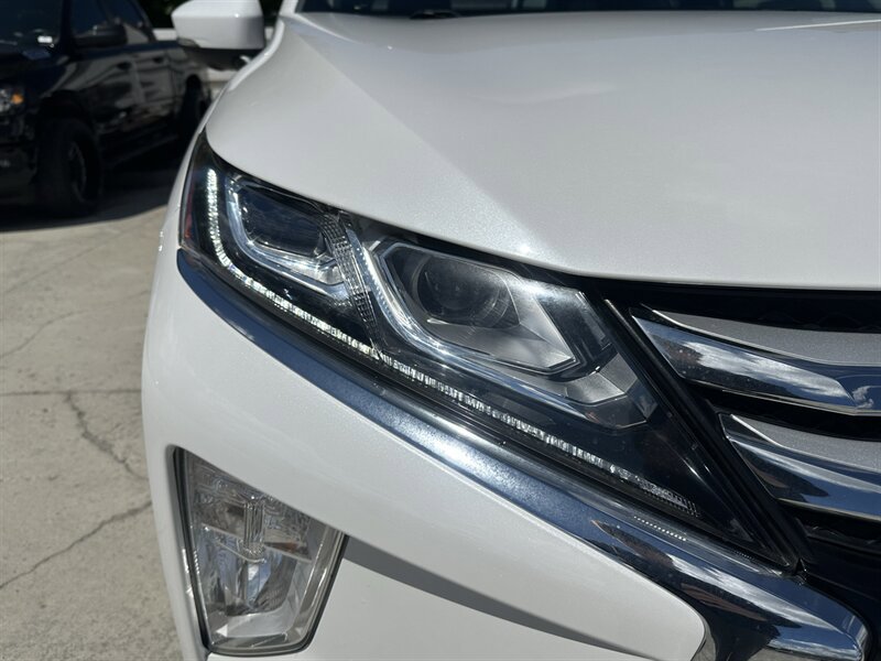 Used 2019 Mitsubishi Eclipse Cross AWD image 25