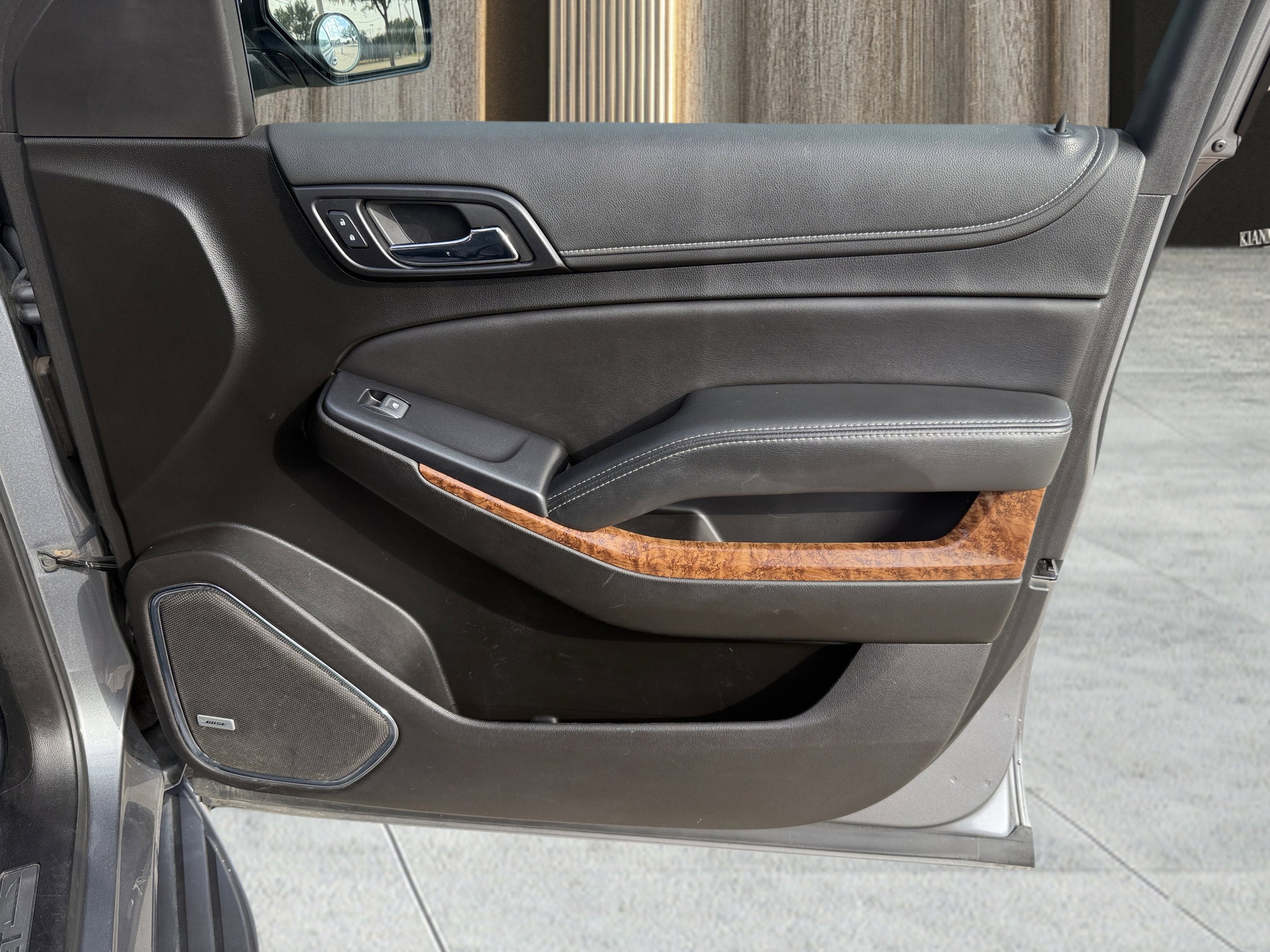 Used 2020 Chevrolet Suburban Premier image 47