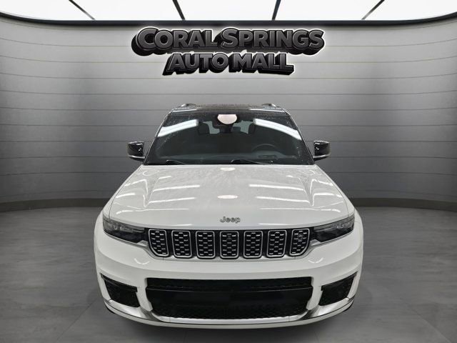 Used 2023 Jeep Grand Cherokee L Summit AWD/4WD image 2
