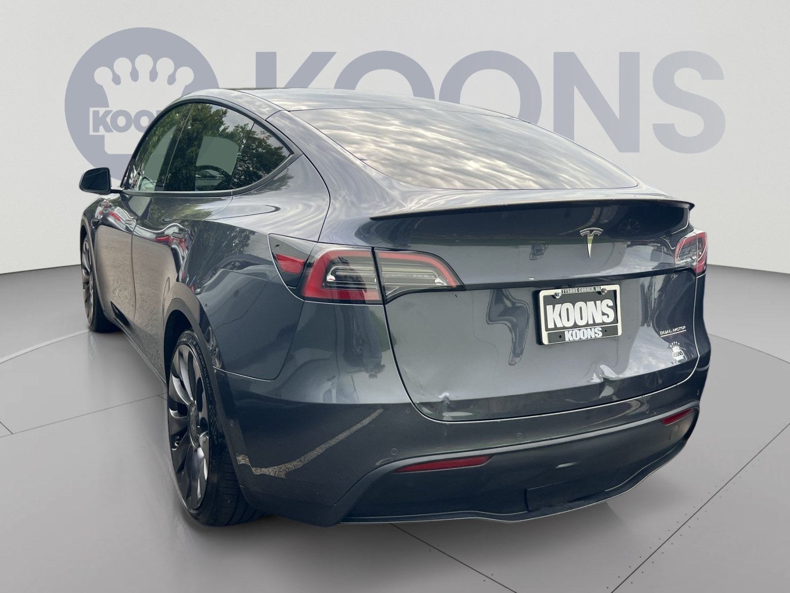 Used 2022 Tesla Model Y Performance AWD/4WD image 2