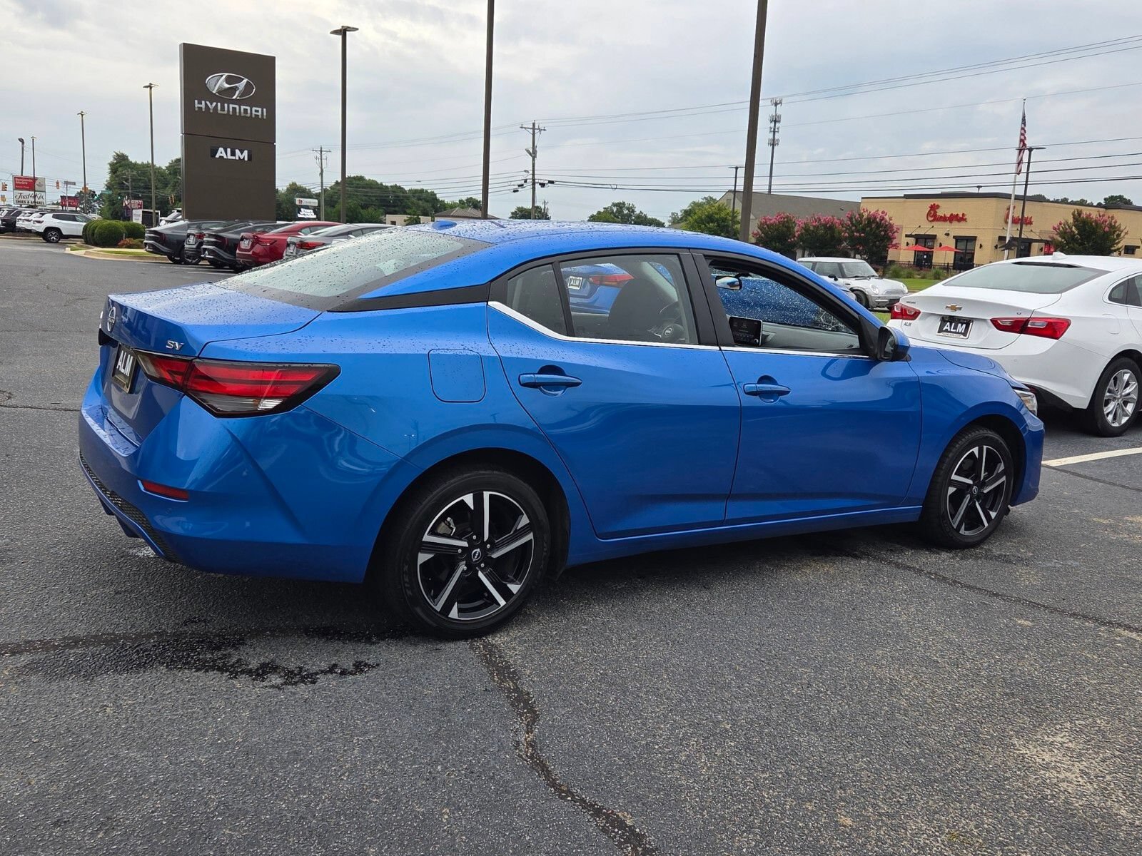 Used 2024 Nissan Sentra SV FWD image 14