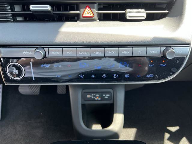New 2025 Hyundai Ioniq 5 SE image 21