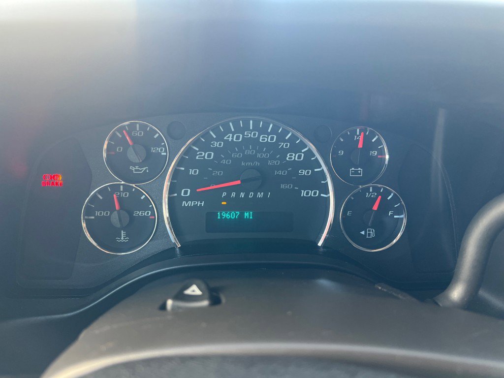 Used 2023 Chevrolet Express 2500 w/ Driver Convenience Package image 16