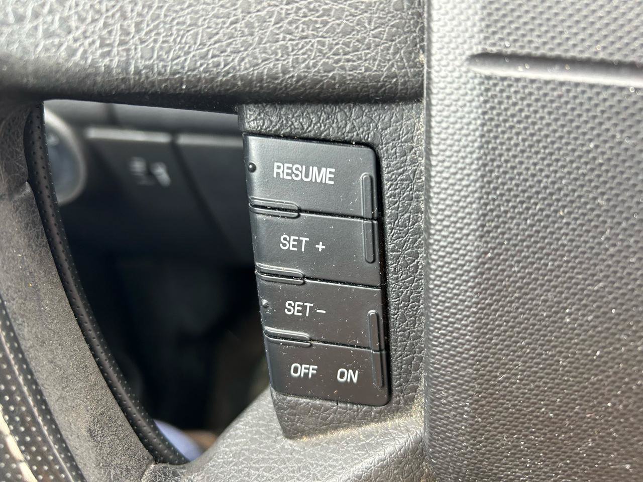 Used 2010 Ford Edge SE FWD image 18