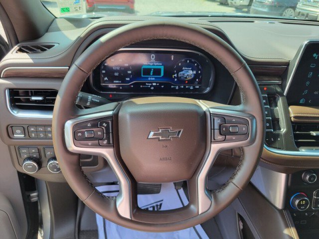 Used 2024 Chevrolet Tahoe Z71 w/ Luxury Package AWD/4WD image 13