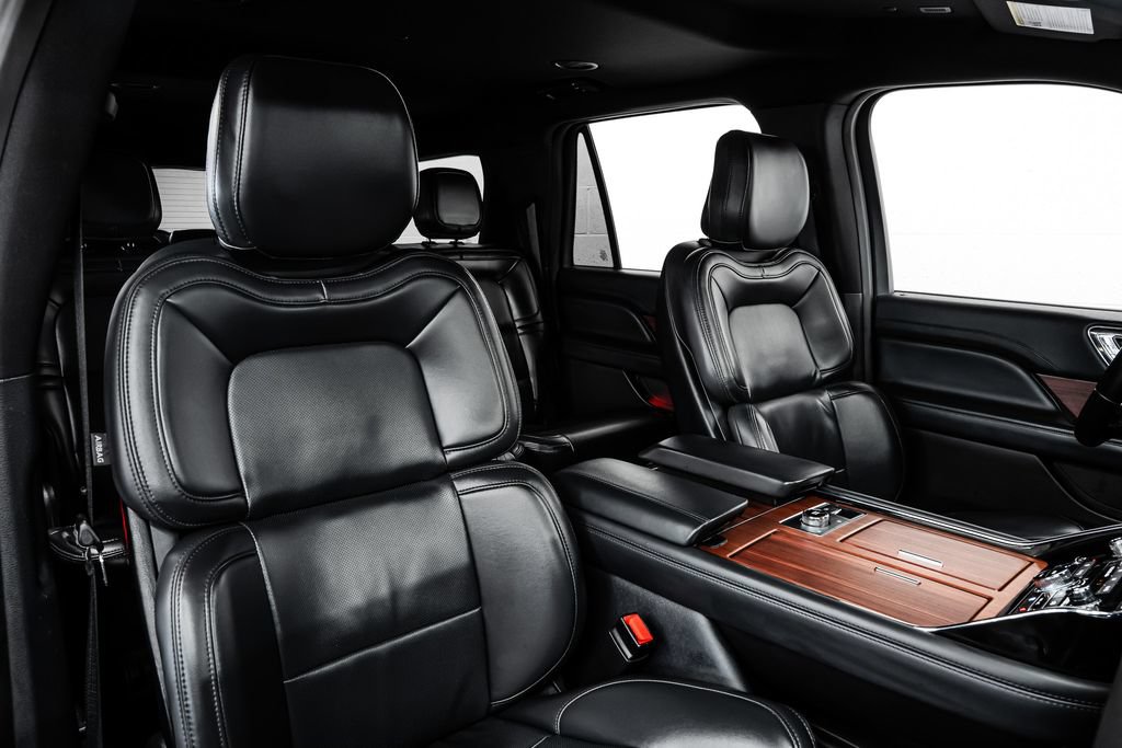Used 2024 Lincoln Navigator L 4WD image 32