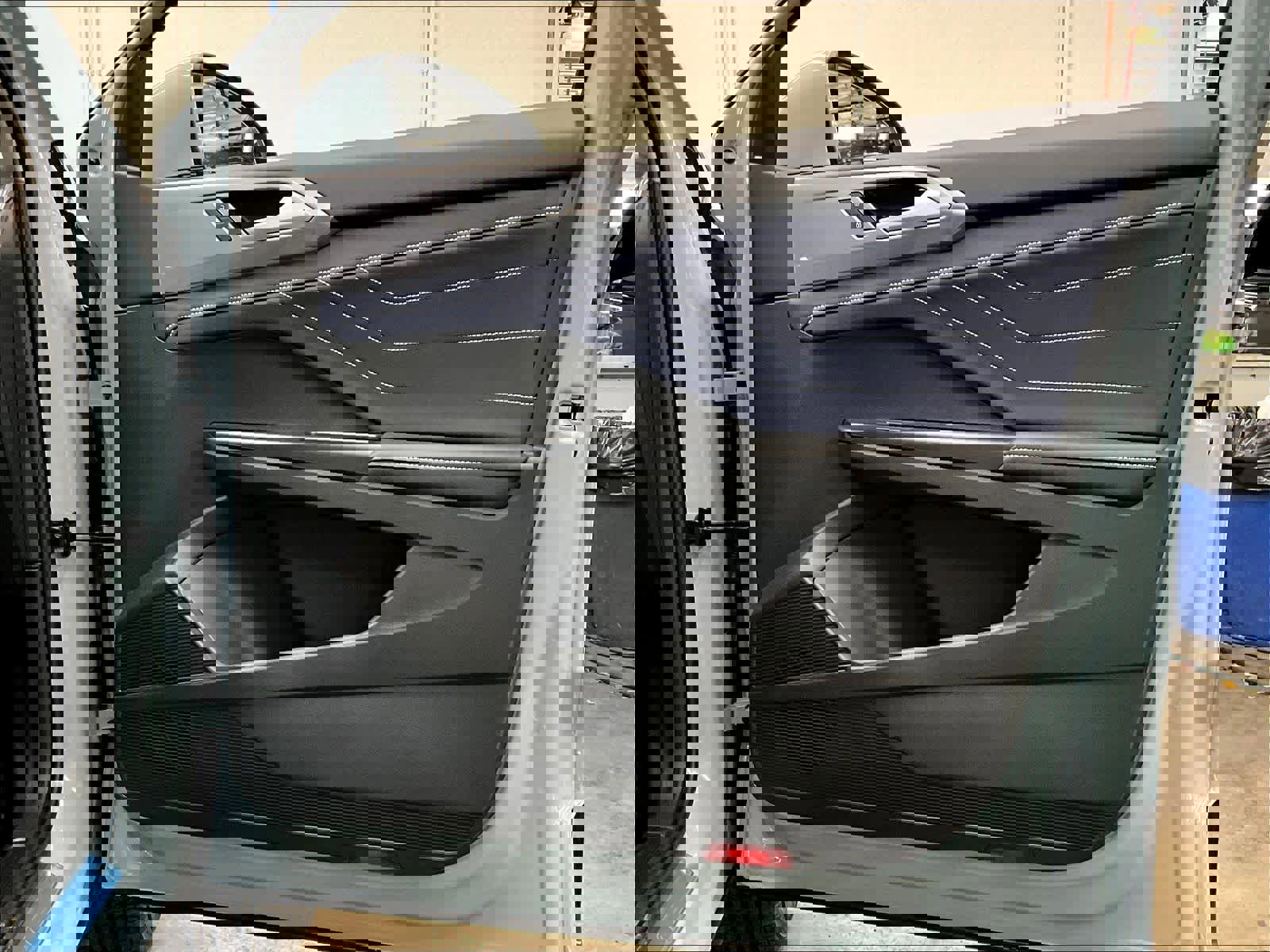 New 2026 Volkswagen Taos SEL image 30