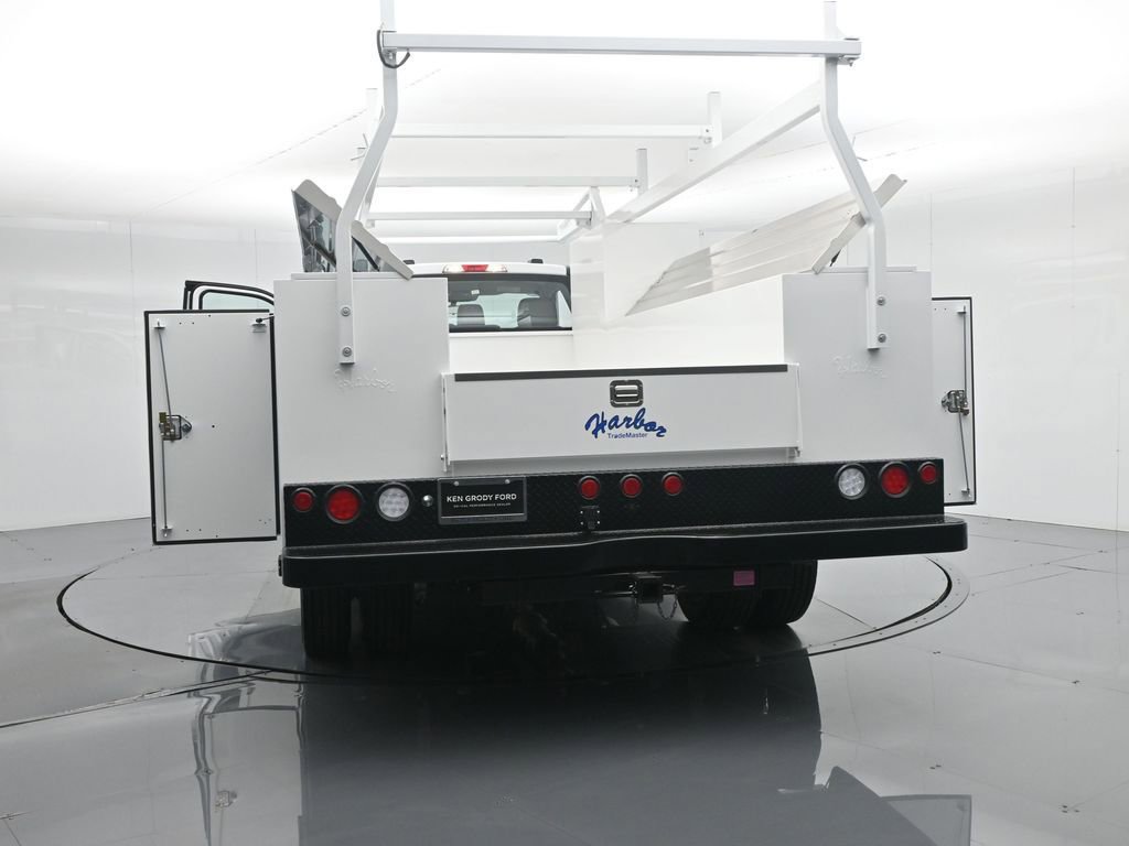 New 2024 Ford F450 XL w/ XL Chrome Package image 38