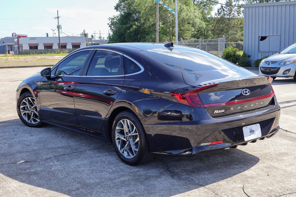 Used 2023 Hyundai Sonata SEL w/ Convenience Package FWD image 2
