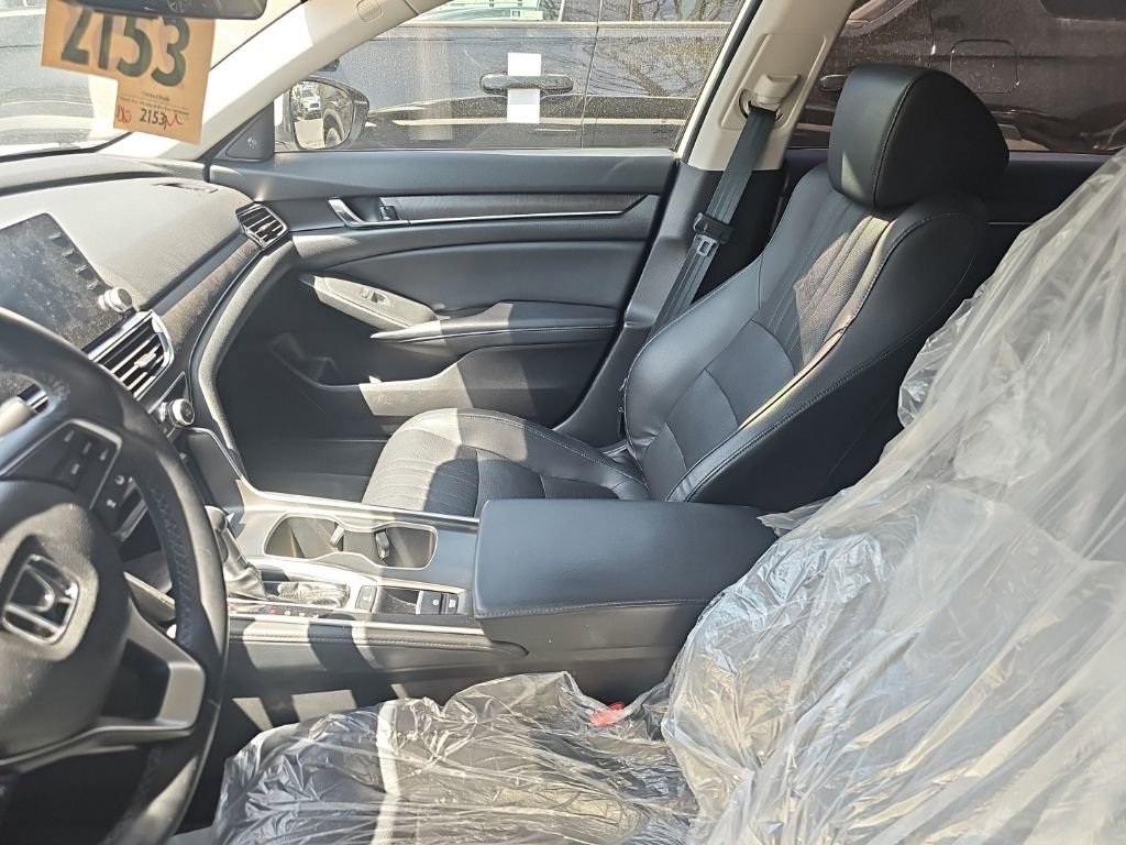 Used 2018 Honda Accord EX-L image 9