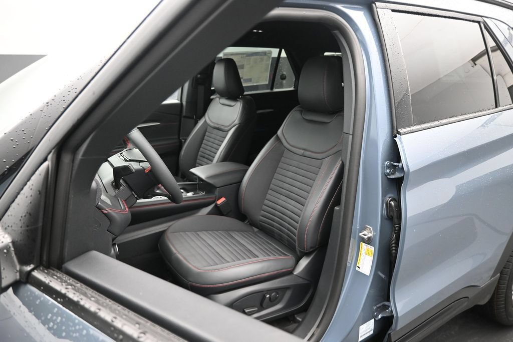 New 2026 Ford Explorer ST-Line w/ ST-Line Street Pack RWD image 8