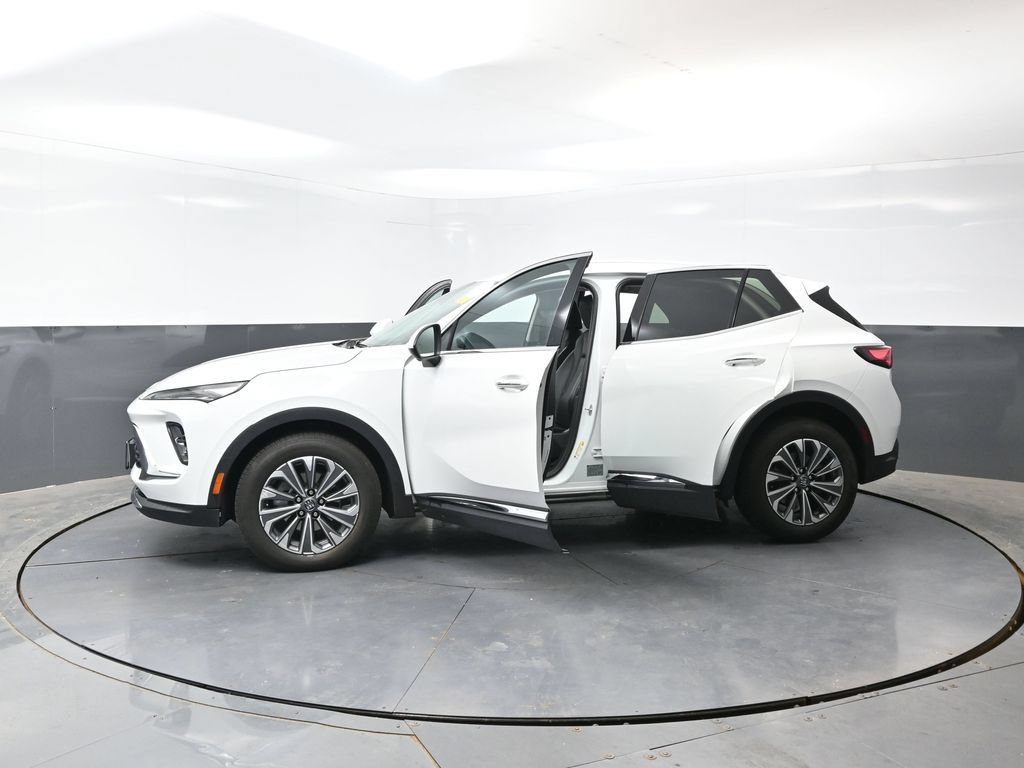 Used 2024 Buick Envision Preferred AWD/4WD image 57