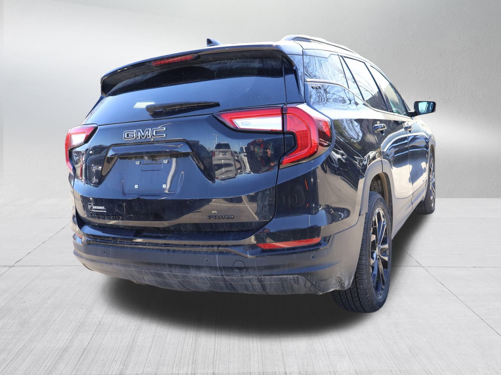 Used 2022 GMC Terrain SLT w/ Infotainment Package II image 7