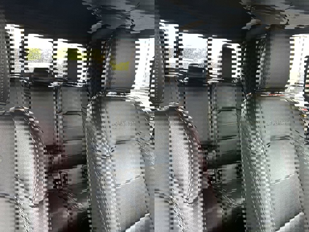 Used 2021 Jeep Gladiator Overland w/ Popular Equipment Package image 9