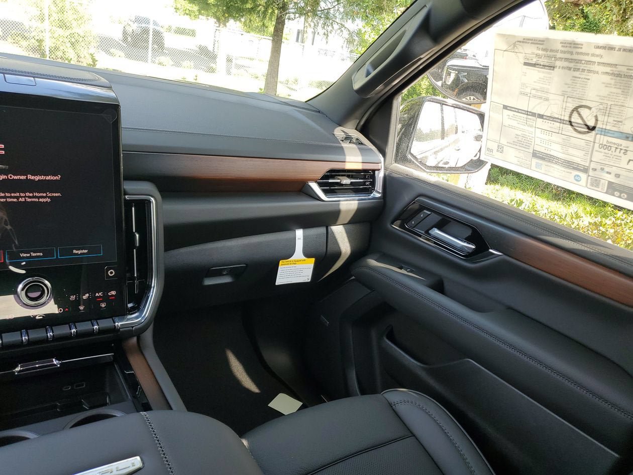 New 2026 GMC Yukon XL Denali RWD image 15