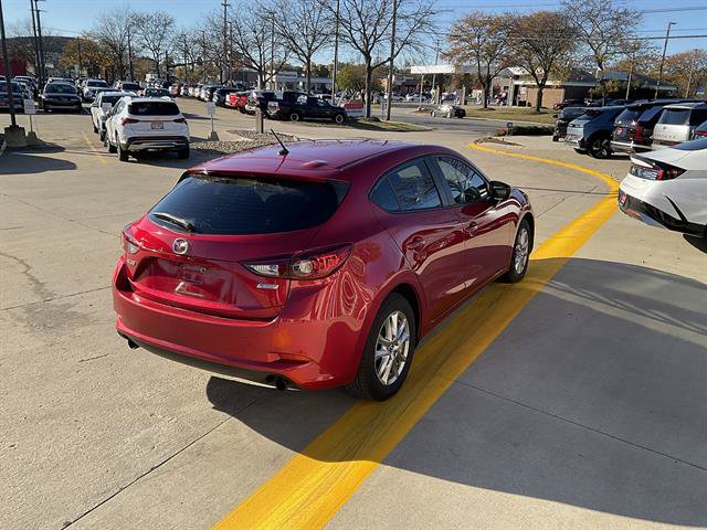 Used 2017 MAZDA MAZDA3 Sport FWD image 3