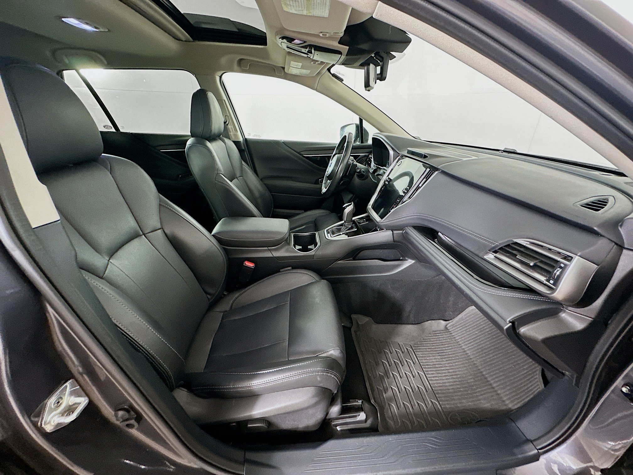 Used 2023 Subaru Outback Limited AWD/4WD image 32