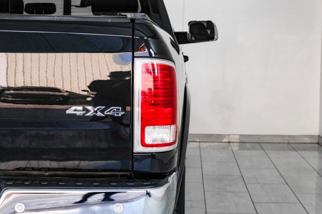 Used 2018 RAM 1500 Laramie image 44