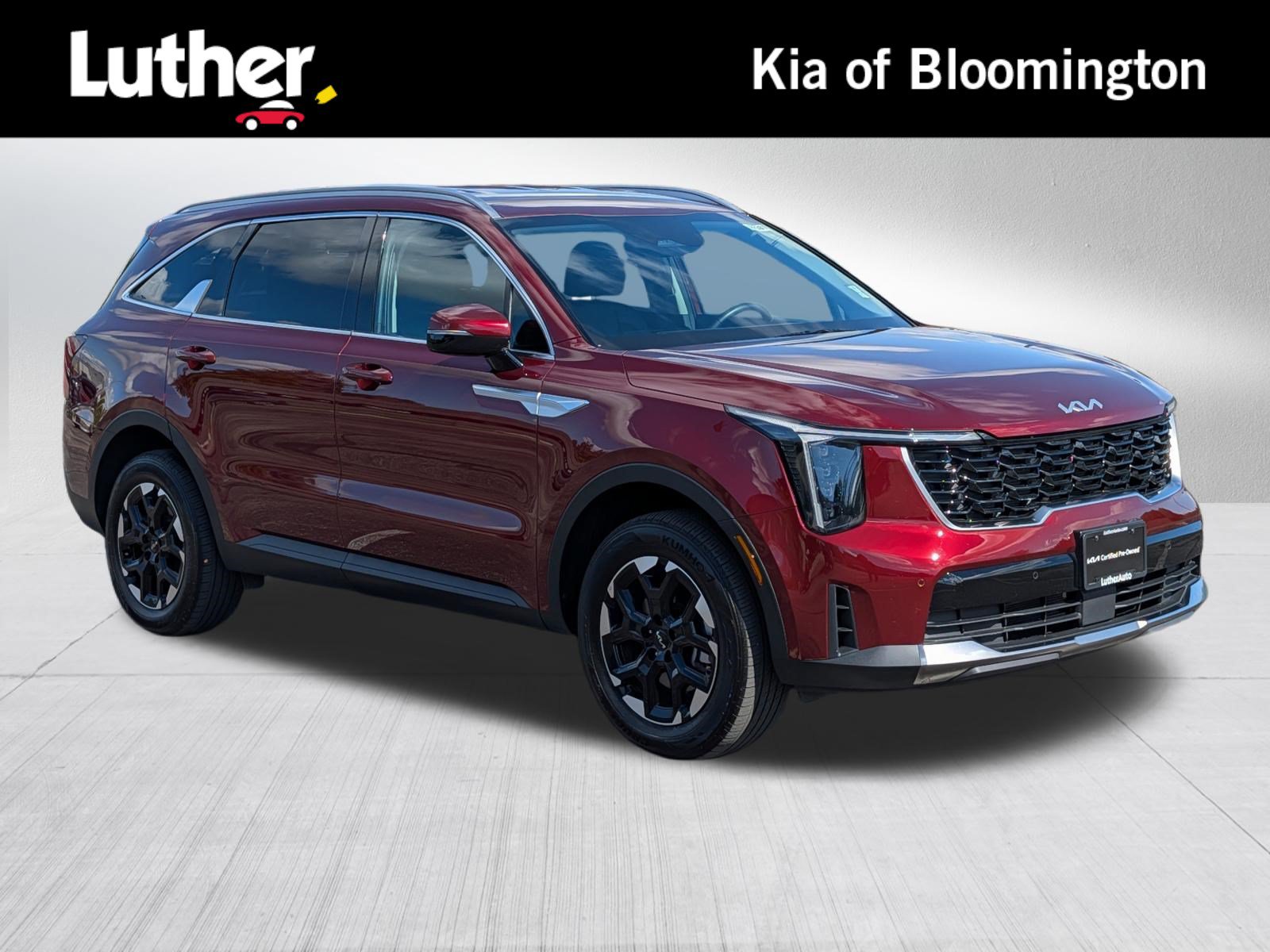 Certified 2025 Kia Sorento S AWD/4WD image 1