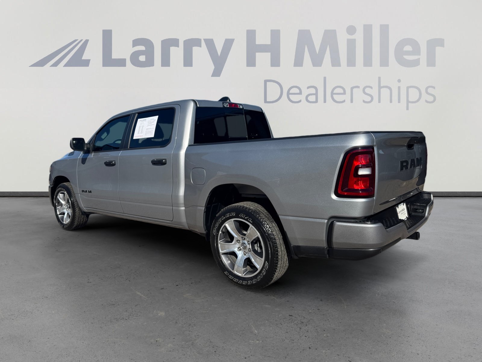 Used 2025 RAM 1500 Tradesman RWD image 3