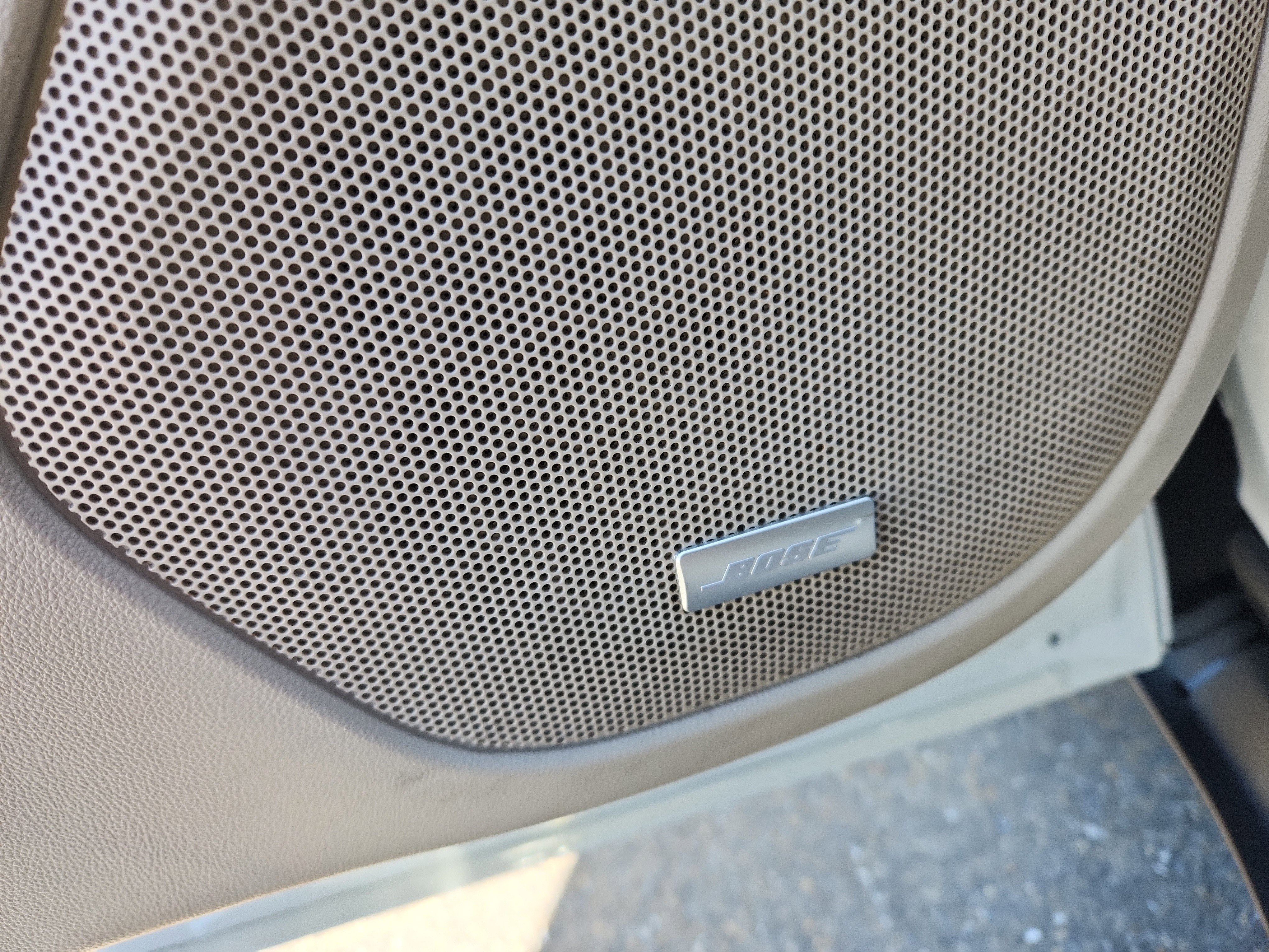 Used 2019 GMC Acadia Denali image 25