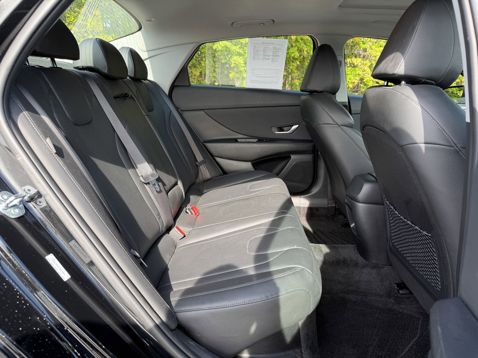 Used 2025 Hyundai Elantra Limited image 11