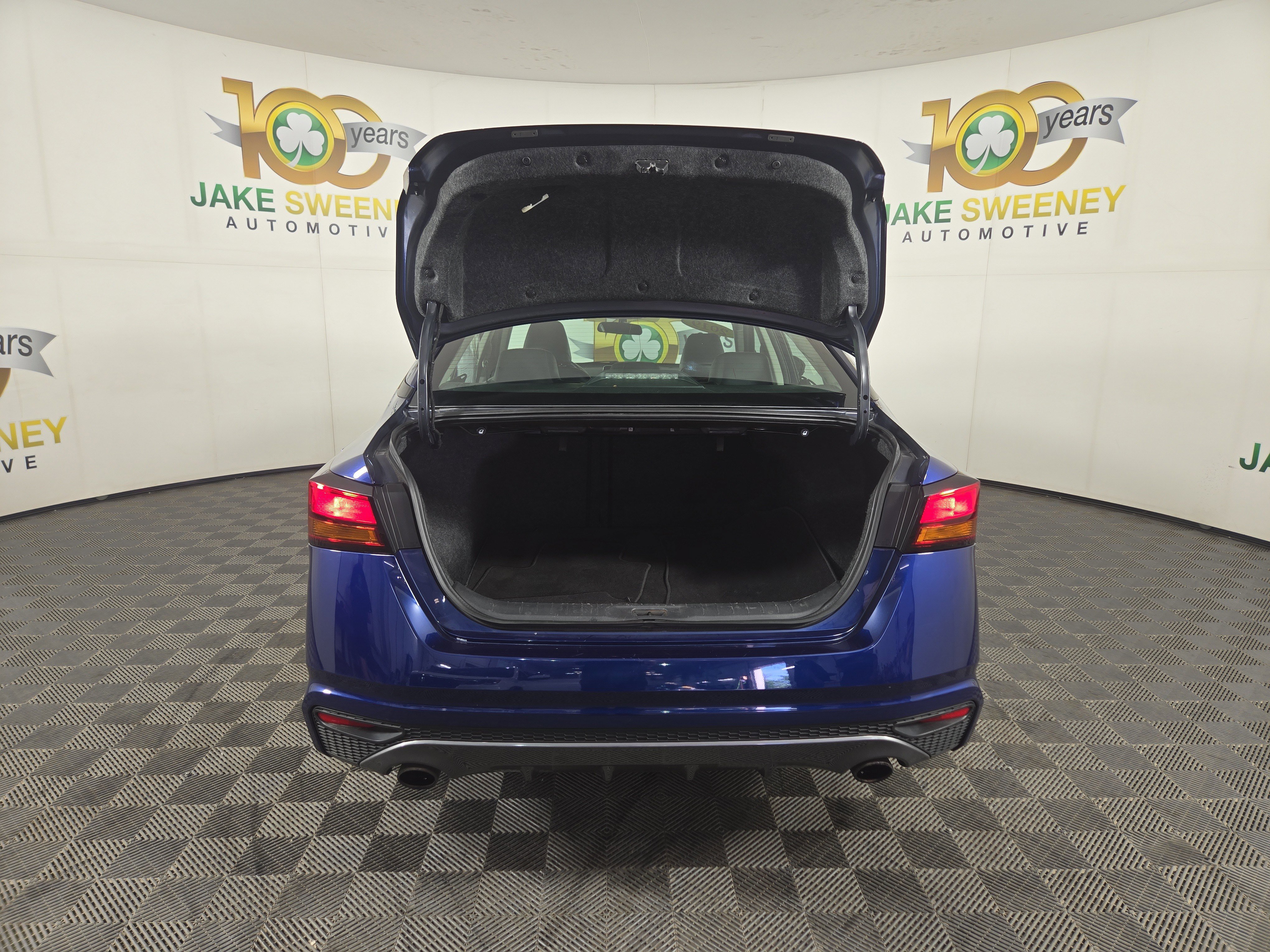 Used 2019 Nissan Altima 2.5 SR w/ SR Premium Package image 31