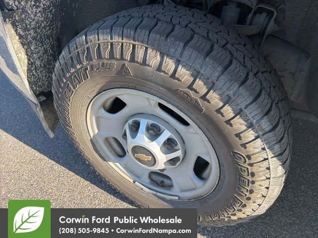 Used 2015 Chevrolet Silverado 2500 W/T AWD/4WD image 11