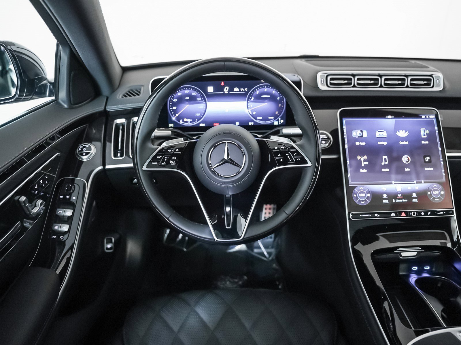 New 2026 Mercedes-Benz S 580 4MATIC Sedan image 11