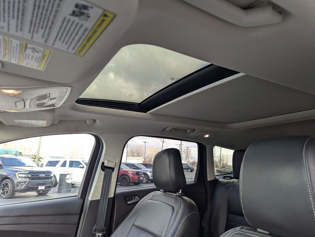 Used 2018 Ford Escape SEL image 21